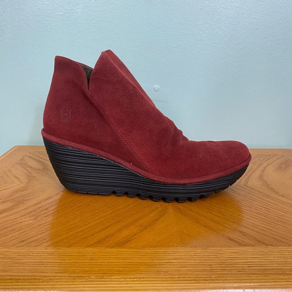Fly London Yamy Wedge Zip Up Suede Leather Red‎ Size 10 Ankle Booties - Picture 1 of 10